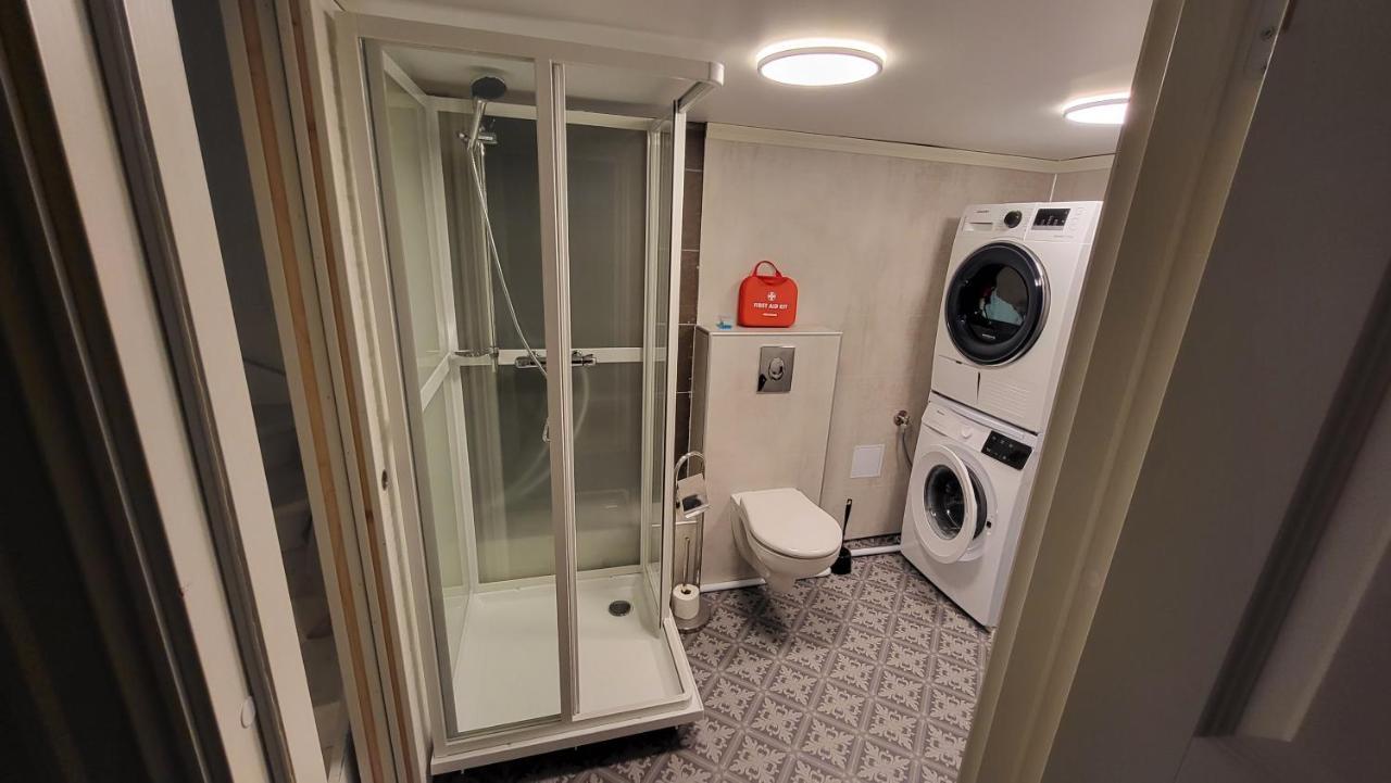 Fin Leilighet I Stille Og Rolig Omrade Med Gratis Privat Parkering! Stavanger Dış mekan fotoğraf